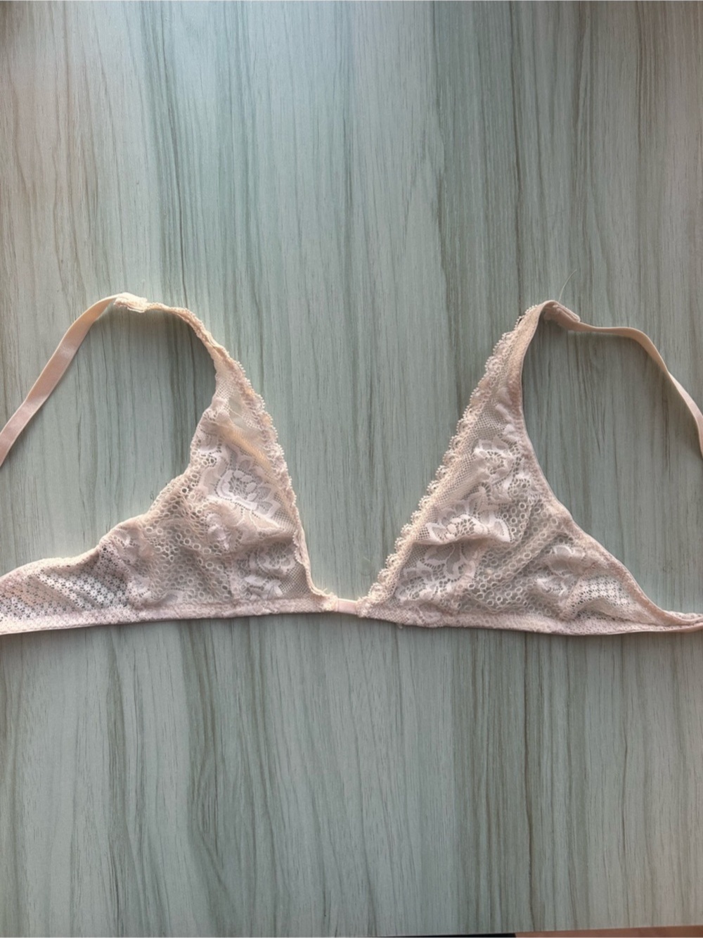 Brandy Melville Lace Bra Lace Triangle Bra in White Like New
